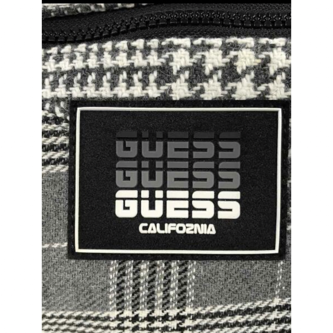 GUESS(ゲス)のGUESS ショルダーバック サコッシュ メッセンジャーバック レディースのバッグ(ショルダーバッグ)の商品写真