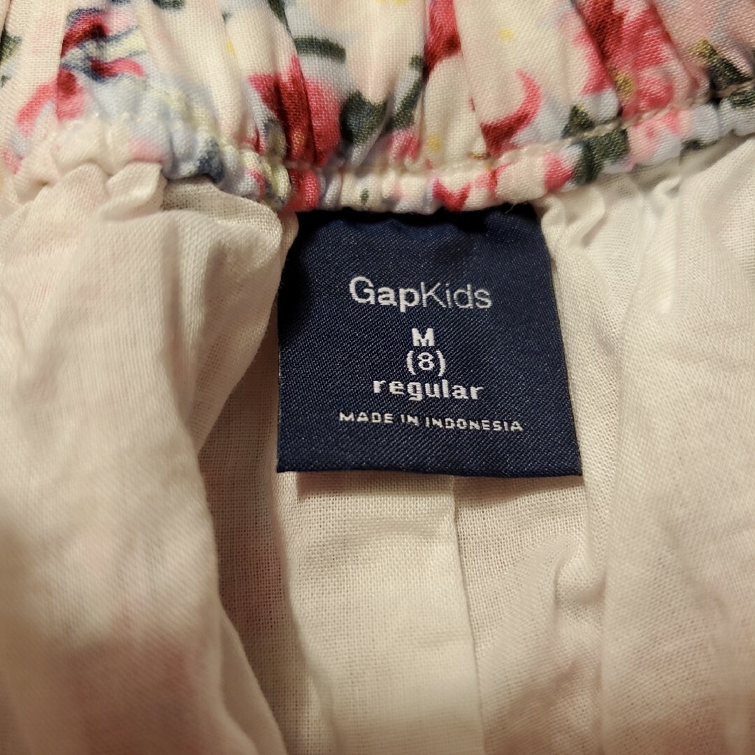 GAP Kids(ギャップキッズ)のGAPKids　花柄スカートMサイズ キッズ/ベビー/マタニティのキッズ服女の子用(90cm~)(スカート)の商品写真