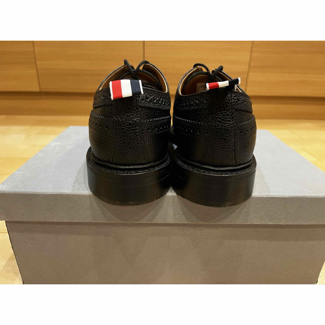 THOM BROWNE(トムブラウン)のUS9.0 Thom Browne ウィングチップ　レザーシューズ メンズの靴/シューズ(ドレス/ビジネス)の商品写真