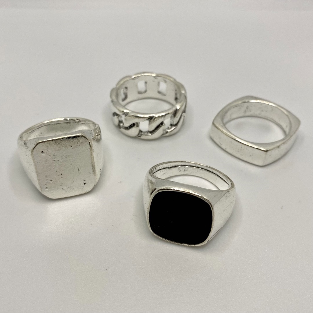 大ぶり メンズ デザイン リング 指輪 4点セット メンズのアクセサリー(リング(指輪))の商品写真