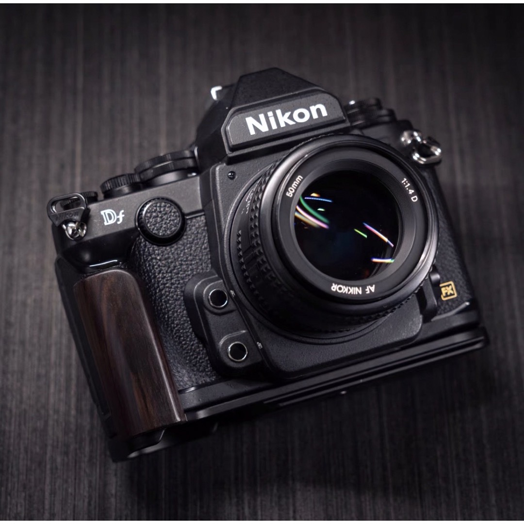 新品 Nikon ニコン  DF df 用 ハンドグリップ スマホ/家電/カメラのカメラ(デジタル一眼)の商品写真