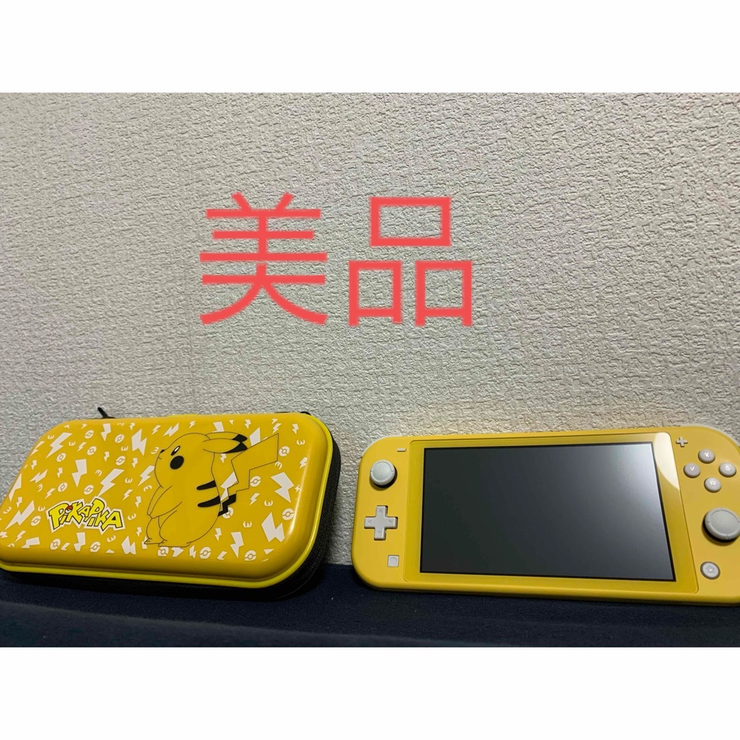 Nintendo Switch(ニンテンドースイッチ)の【美品】Switchライト本体 イエロー おまけピカチュウ本体収納ケース付き♪ エンタメ/ホビーのゲームソフト/ゲーム機本体(携帯用ゲーム機本体)の商品写真