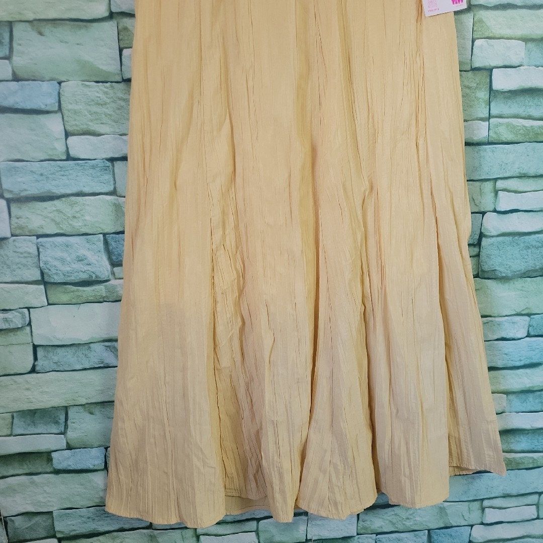 しまむら(シマムラ)の2PINK しまむら 新品未使用 フレアスカート イエロー L レディースのスカート(ロングスカート)の商品写真