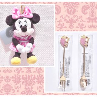 ディズニー(Disney)の新品　Disney ミニーちゃん　ぬいぐるみキーホルダー　苺　カトラリー(キーホルダー)