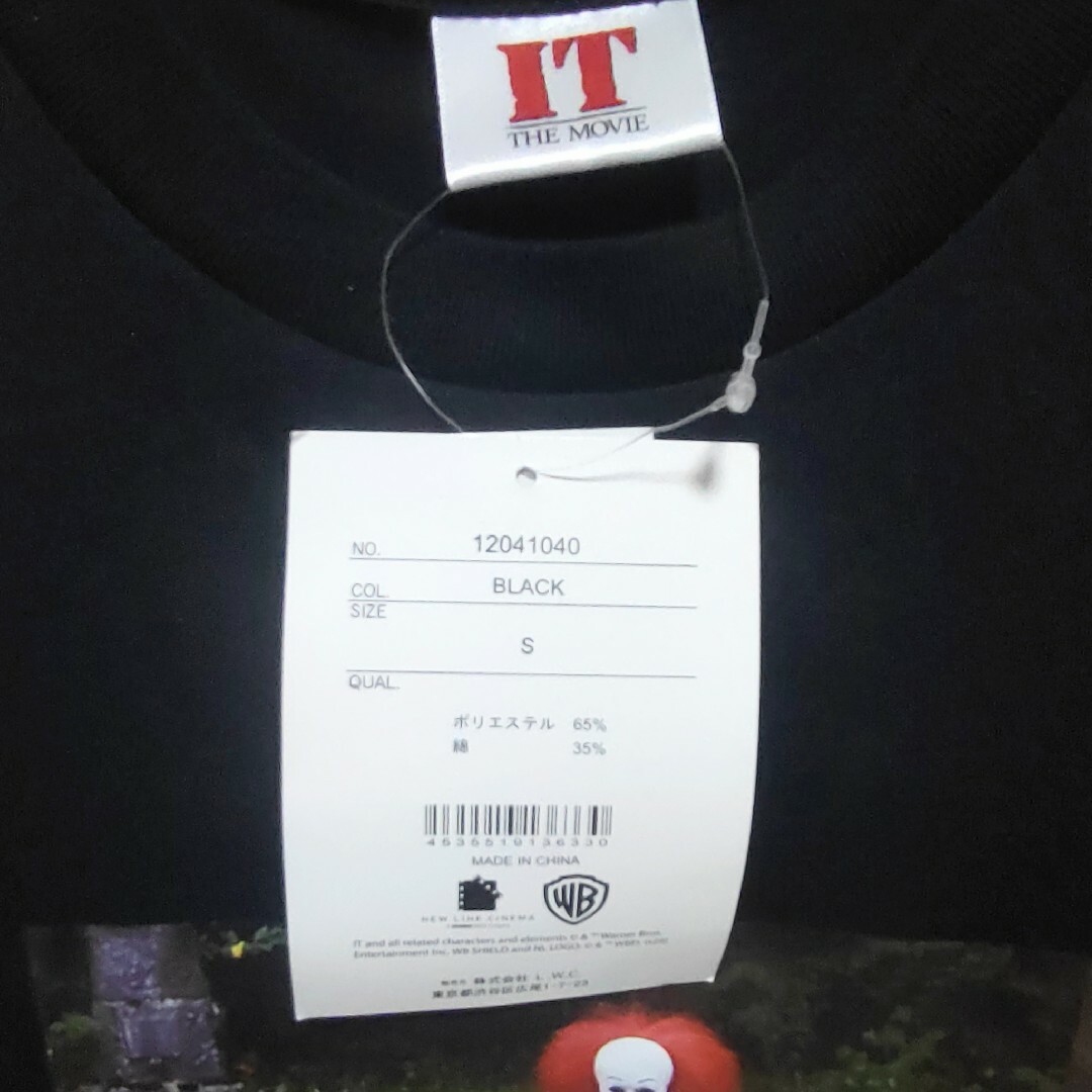 【新品】映画 イット IT Tシャツ ロンT S ブラック ピエロ ホラー メンズのトップス(Tシャツ/カットソー(七分/長袖))の商品写真