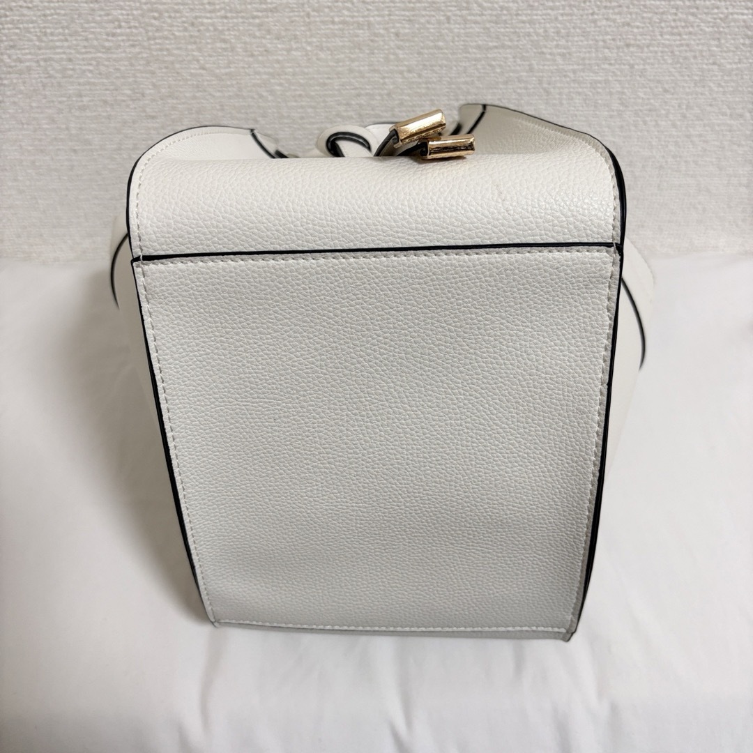 【出品5月末迄】VIS ビス フロントタイバッグ ショルダーバッグ ハンドバッグ レディースのバッグ(ショルダーバッグ)の商品写真