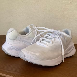 ナイキ(NIKE)のNIKE W REVOLUTION7 FB2208-100(スニーカー)