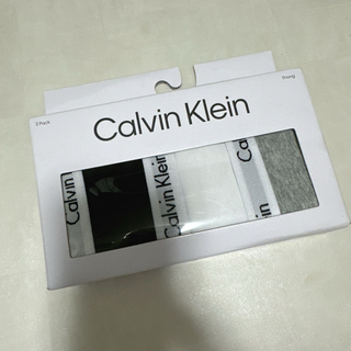 Calvin Klein T-バック ショーツ3枚セット 