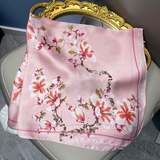 大好評♡　スカーフ　花柄　バッグチャーム　フォーマル　紫外線対策　上品　ピンク　(バンダナ/スカーフ)