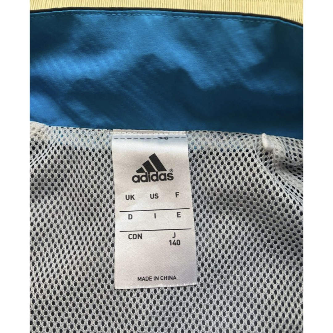 adidas(アディダス)のadidas アディダス ウィンドブレーカー ジャンパー キッズ/ベビー/マタニティのキッズ服男の子用(90cm~)(ジャケット/上着)の商品写真