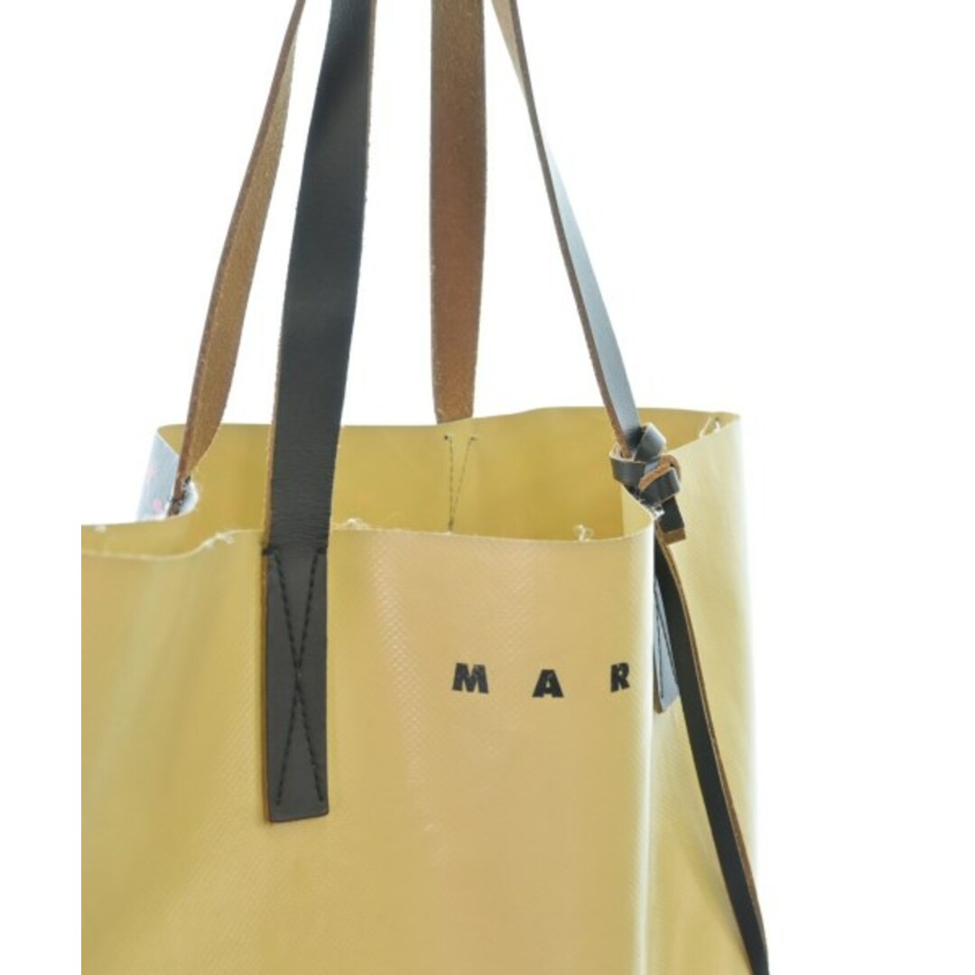 Marni(マルニ)のMARNI マルニ トートバッグ - 黒x赤xピンク等 【古着】【中古】 レディースのバッグ(トートバッグ)の商品写真