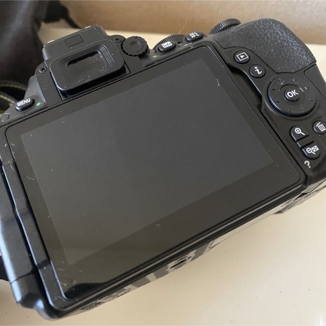 Nikon(ニコン)のNikon D5500 一眼レフ レンズ2点セット 中古 スマホ/家電/カメラのカメラ(デジタル一眼)の商品写真