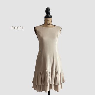 フォクシー(FOXEY)のFOXEY フォクシー ワンピース ベージュナチュラル Marigold(ひざ丈ワンピース)