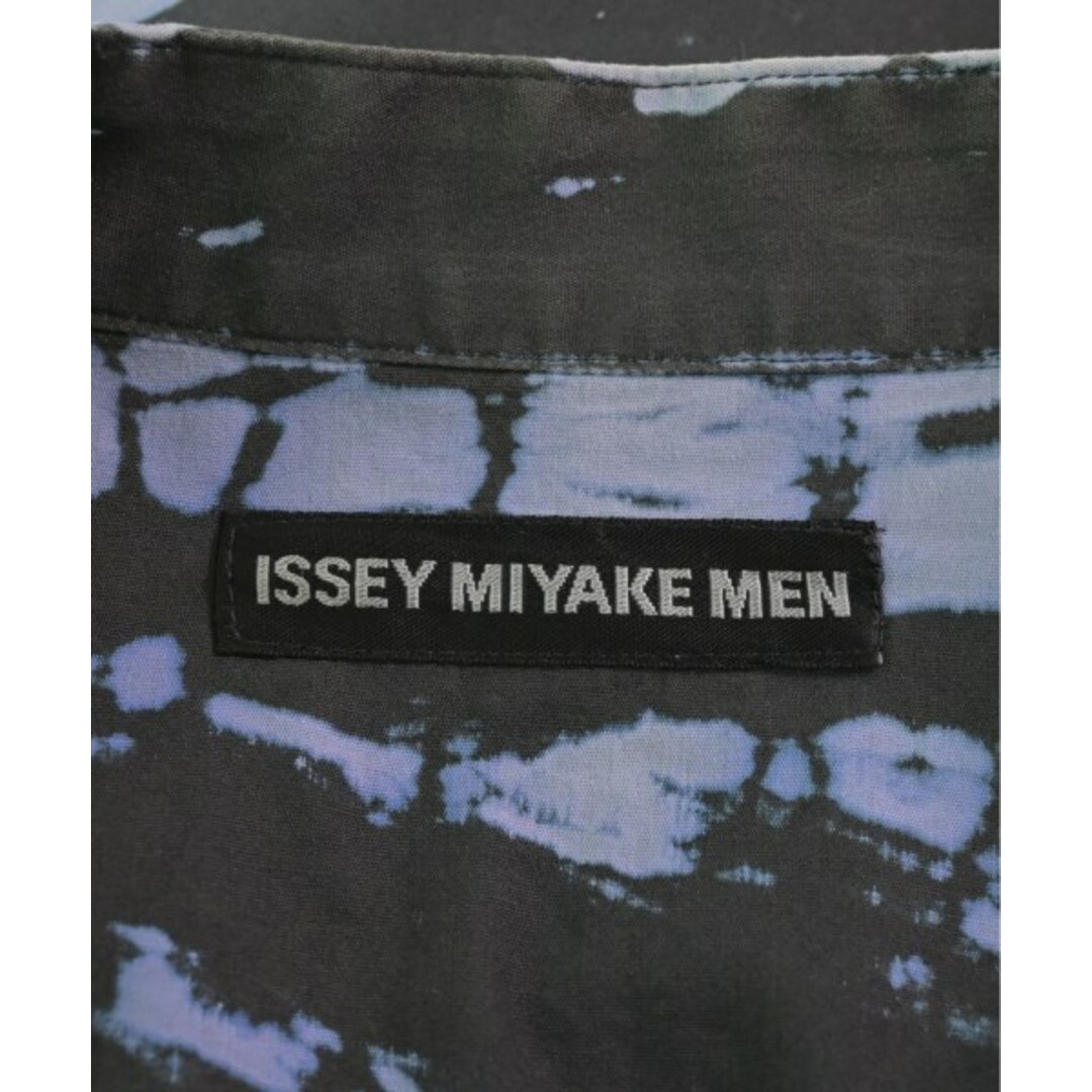 ISSEY MIYAKE MEN(イッセイミヤケメン)のISSEY MIYAKE MEN カジュアルシャツ 3(L位) 【古着】【中古】 メンズのトップス(シャツ)の商品写真