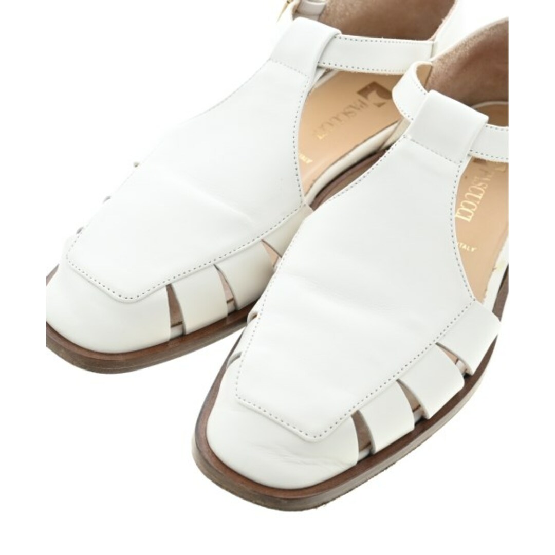 PASCUCCI パスクッチ サンダル EU37(23.5cm位) 白 【古着】【中古】 レディースの靴/シューズ(サンダル)の商品写真