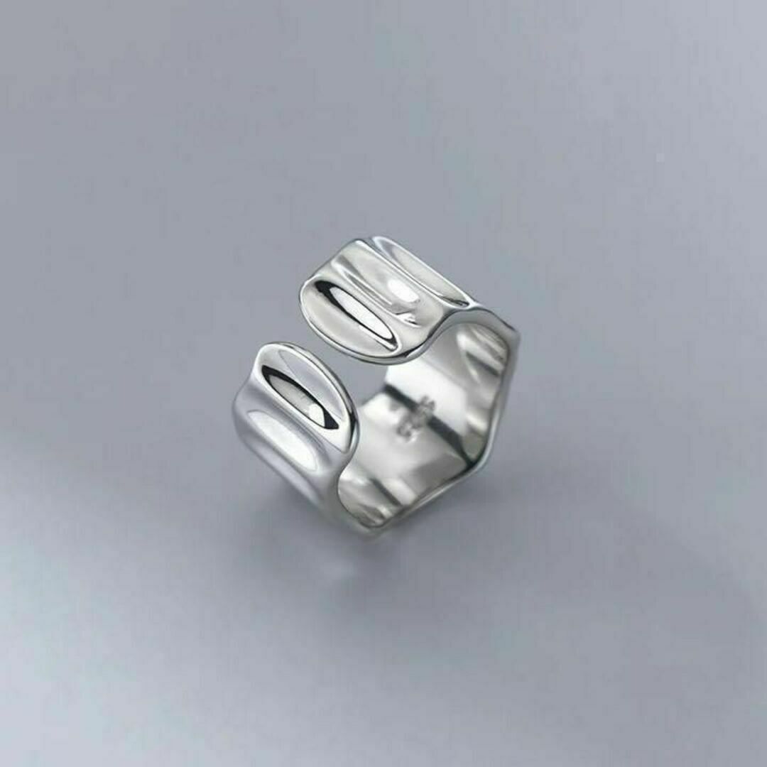 ワイドシルバーリング　シルバー925 フリーサイズ　指輪　新品 レディースのアクセサリー(リング(指輪))の商品写真