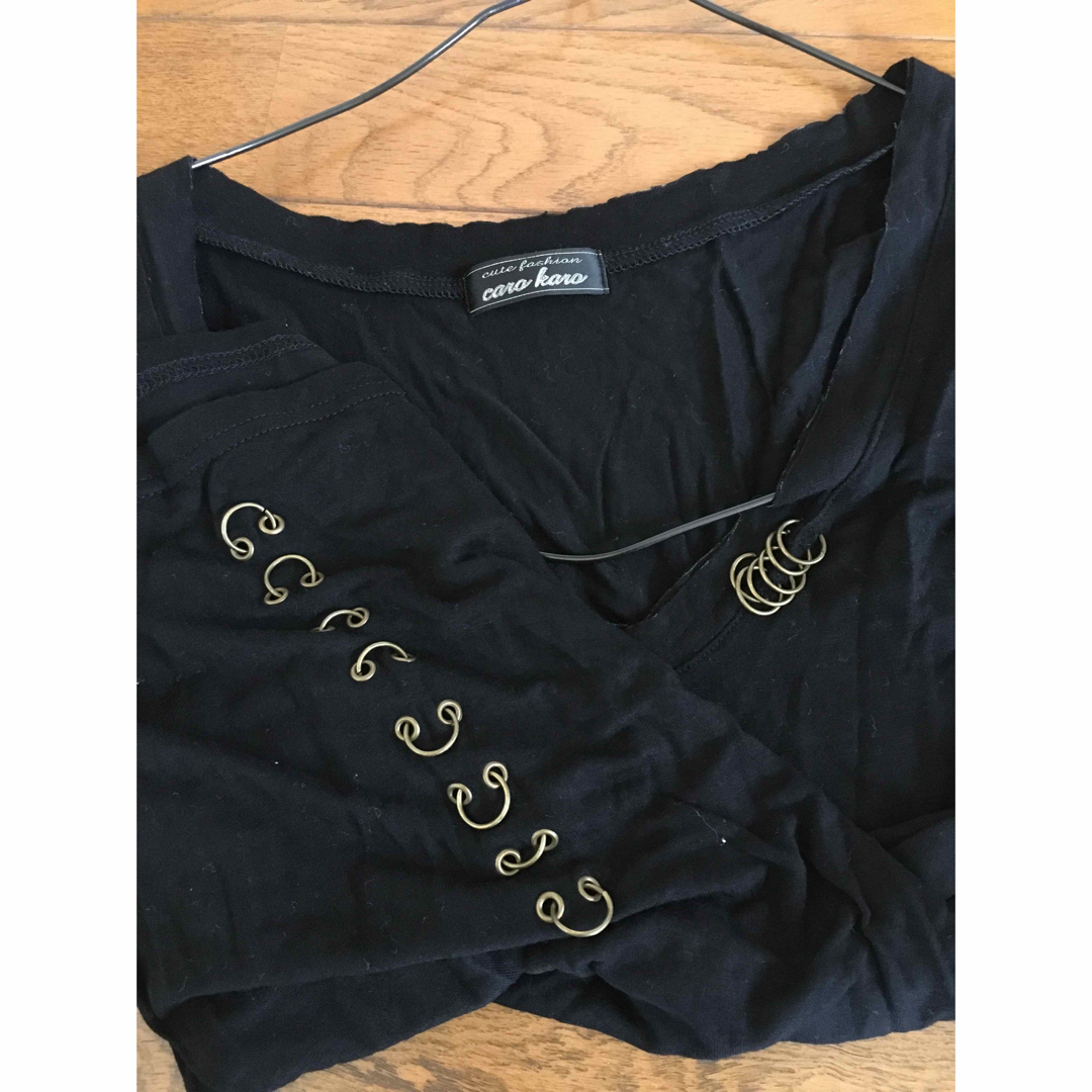 黒　Tシャツ　個性的なデザイン レディースのトップス(Tシャツ(半袖/袖なし))の商品写真