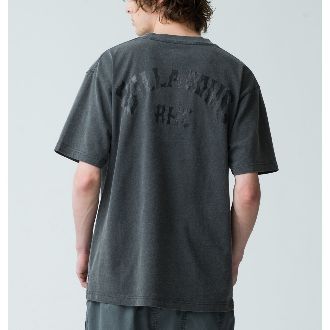 Ron Herman(ロンハーマン)のRHC 別注 BILLABONG Logo Tee M 炭黒 メンズのトップス(Tシャツ/カットソー(半袖/袖なし))の商品写真