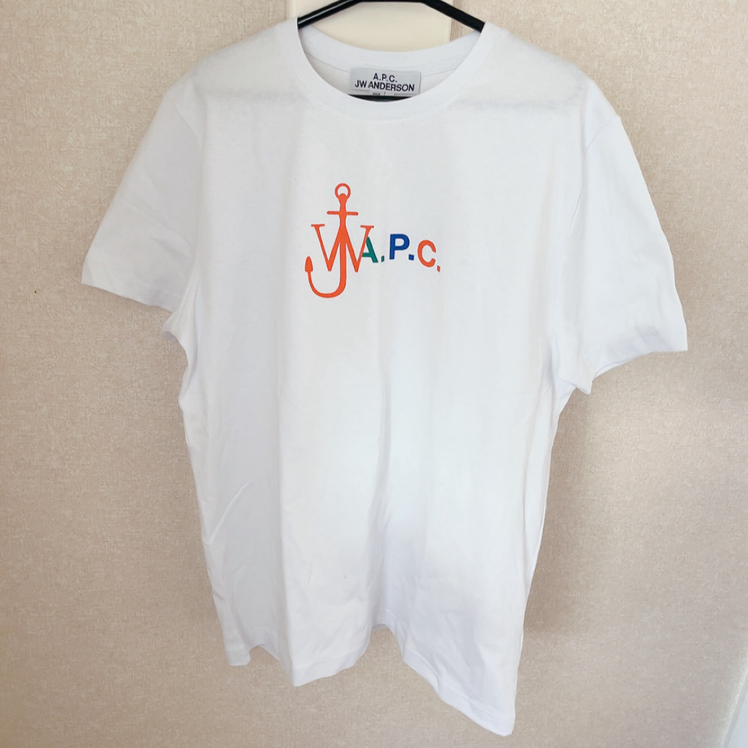 A.P.C(アーペーセー)のA.P.C.アーペーセー　JW ANDERSON Tシャツ 白　メンズ L メンズのトップス(Tシャツ/カットソー(半袖/袖なし))の商品写真