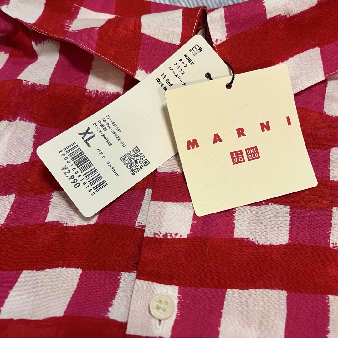 UNIQLO(ユニクロ)のUNIQLO★MARNI タック ブラウス ノースリーブ ハイネック【新品】 レディースのトップス(シャツ/ブラウス(半袖/袖なし))の商品写真