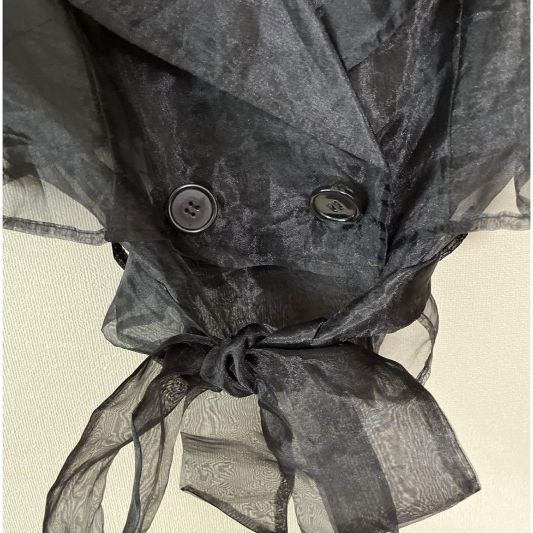 メルトザレディ　シースルーショートトレンチコート レディースのジャケット/アウター(トレンチコート)の商品写真