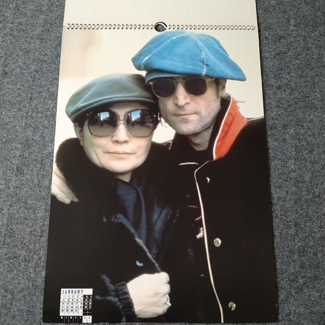 未使用　ジョン・レノン　1991　カレンダー　当時物 エンタメ/ホビーのタレントグッズ(ミュージシャン)の商品写真