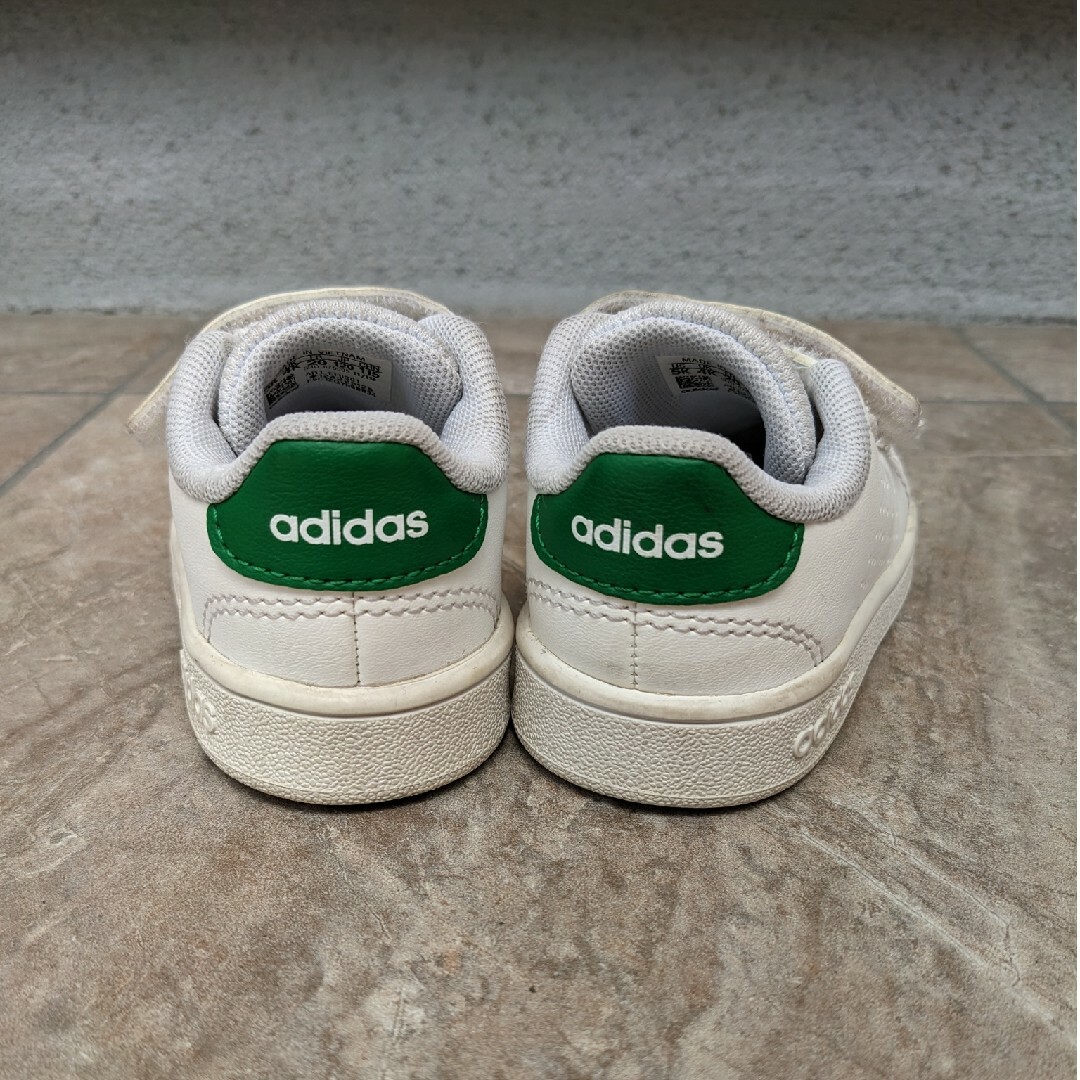 adidas(アディダス)のadidas　スニーカー　ベビー キッズ/ベビー/マタニティのベビー靴/シューズ(~14cm)(スニーカー)の商品写真