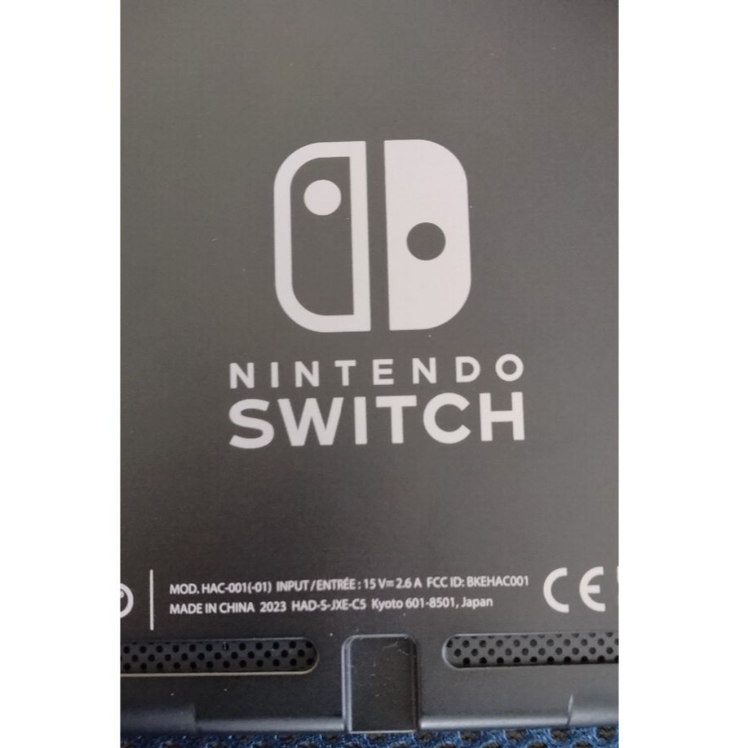 任天堂　Switch エンタメ/ホビーのゲームソフト/ゲーム機本体(家庭用ゲーム機本体)の商品写真