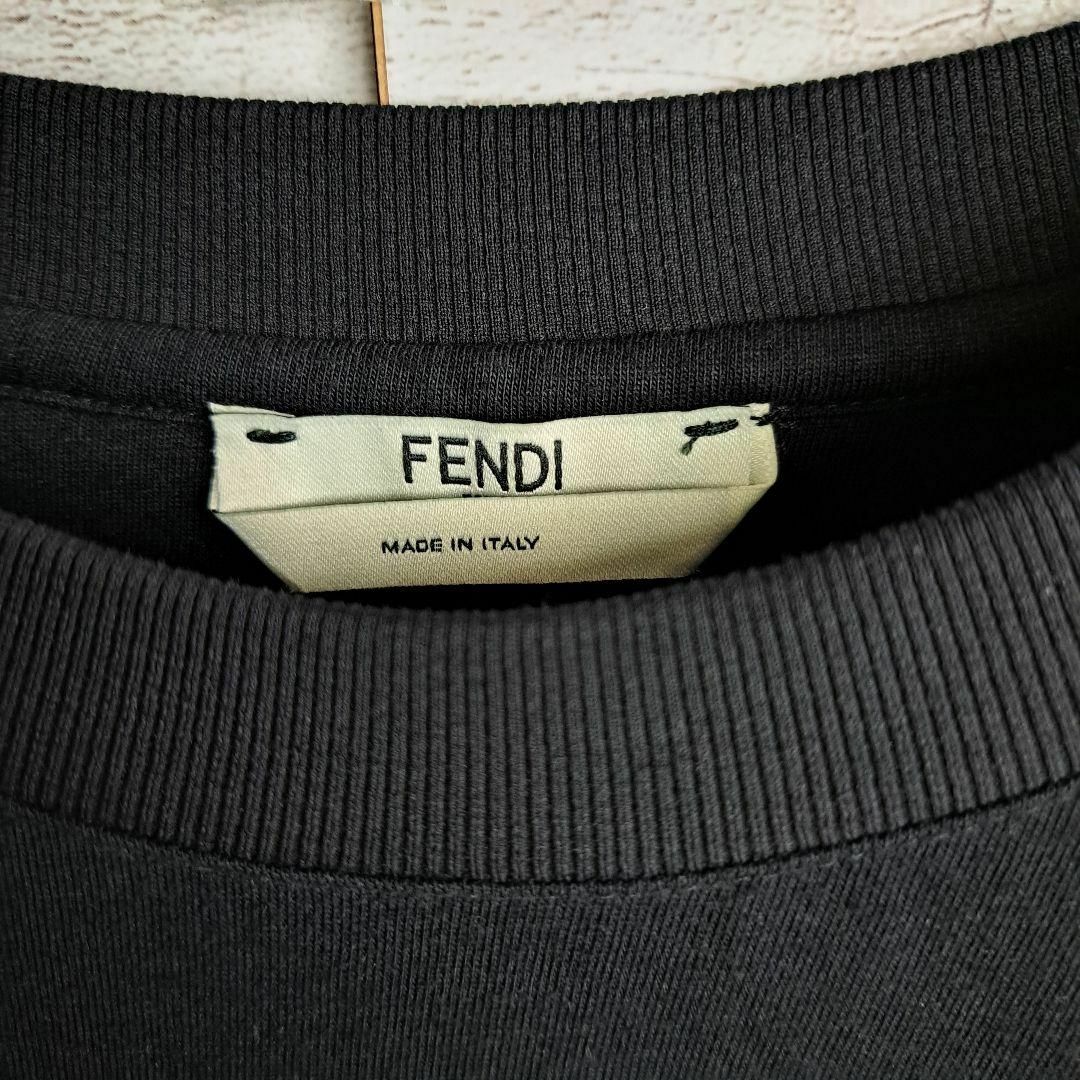 FENDI(フェンディ)の【最高デザイン】 フェンディ Tシャツ 刺繍ロゴ ズッカ柄 袖ロゴ ベロアロゴ メンズのトップス(Tシャツ/カットソー(半袖/袖なし))の商品写真