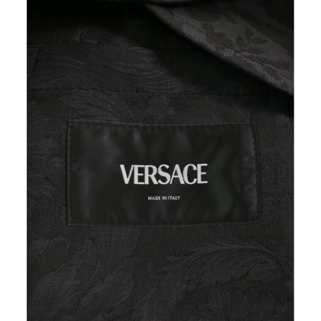 VERSACE(ヴェルサーチ)のVERSACE ヴェルサーチ ブルゾン（その他） 50(XL位) 黒系(花柄) 【古着】【中古】 メンズのジャケット/アウター(その他)の商品写真