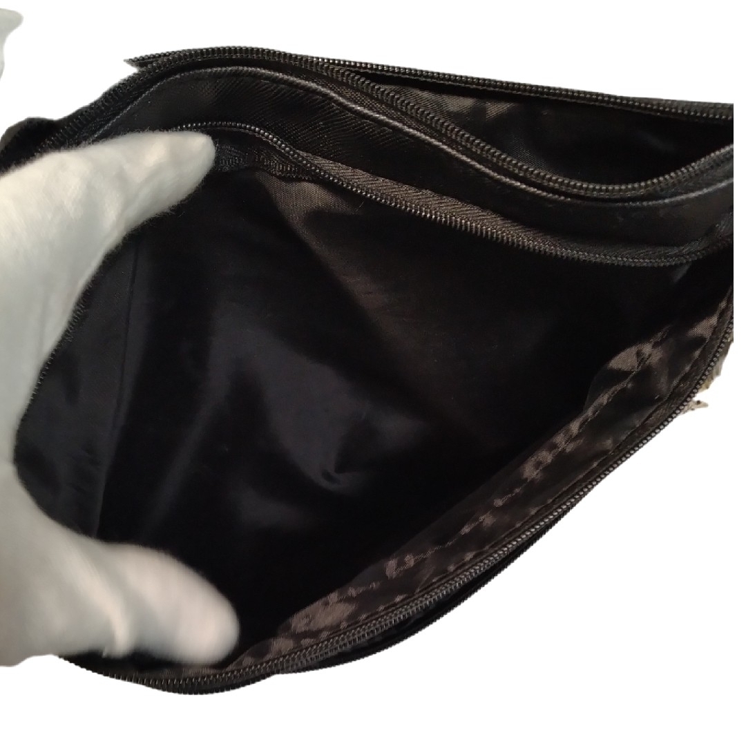 宝島社(タカラジマシャ)のSNOOPY バッグの中が散らからない 4ポケットポーチ レディースのファッション小物(ポーチ)の商品写真