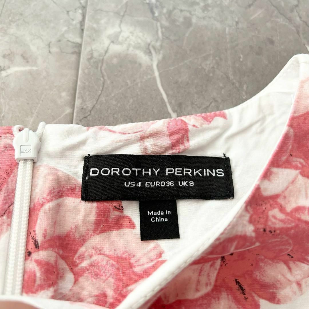 DOROTHY PERKINS(ドロシーパーキンス)のドロシーパーキンス 花柄 ワンピース フレアスカート プリーツ 36 レディースのワンピース(ひざ丈ワンピース)の商品写真