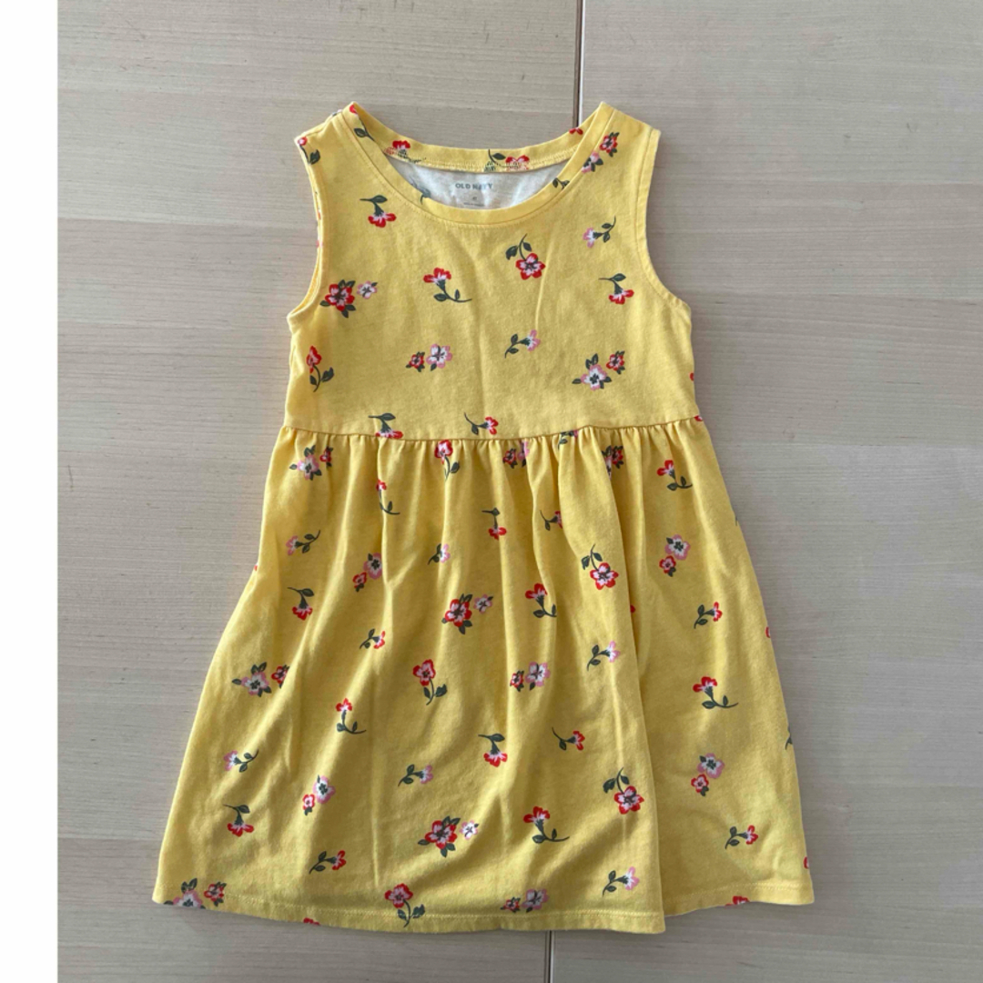 Old Navy(オールドネイビー)の双子　ワンピース　100 キッズ/ベビー/マタニティのキッズ服女の子用(90cm~)(ワンピース)の商品写真