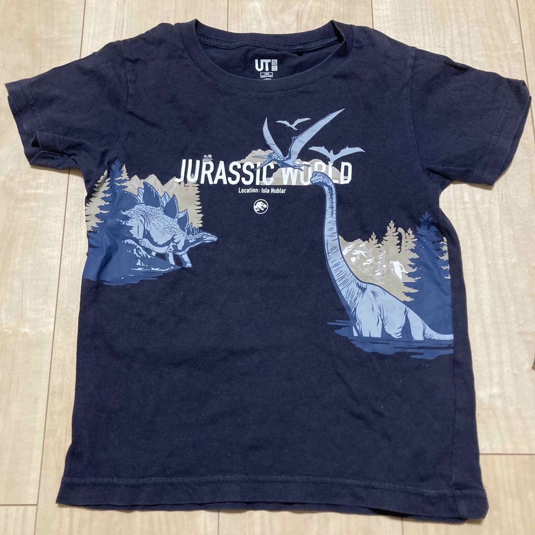UNIQLO(ユニクロ)の男の子　Tシャツ　まとめ売り　110 恐竜　ジュラシックワールド キッズ/ベビー/マタニティのキッズ服男の子用(90cm~)(Tシャツ/カットソー)の商品写真