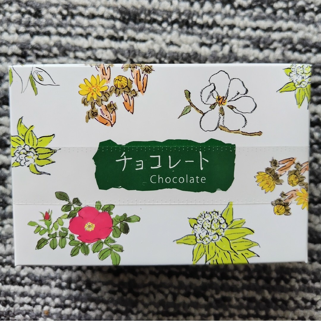 六花亭(ロッカテイ)の【新品 北海道菓子】六花亭 チョコレート5枚セット ＆ 六花のつゆミニ缶 計２点 食品/飲料/酒の食品(菓子/デザート)の商品写真