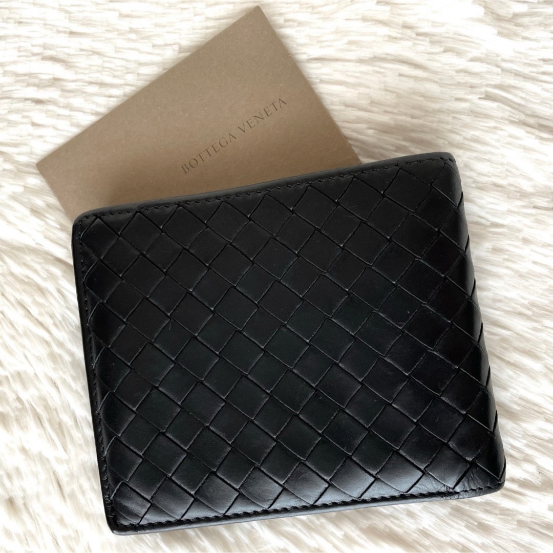 Bottega Veneta(ボッテガヴェネタ)の美品☆ボッテガヴェネタ イントレチャート 二つ折り財布 ブラック 黒 レザー メンズのファッション小物(折り財布)の商品写真