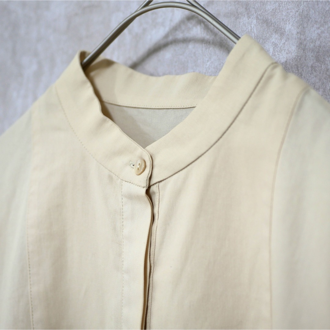 TOCCA(トッカ)のuncrave シアーコットン バンドカラーシャツ レディースのトップス(シャツ/ブラウス(半袖/袖なし))の商品写真