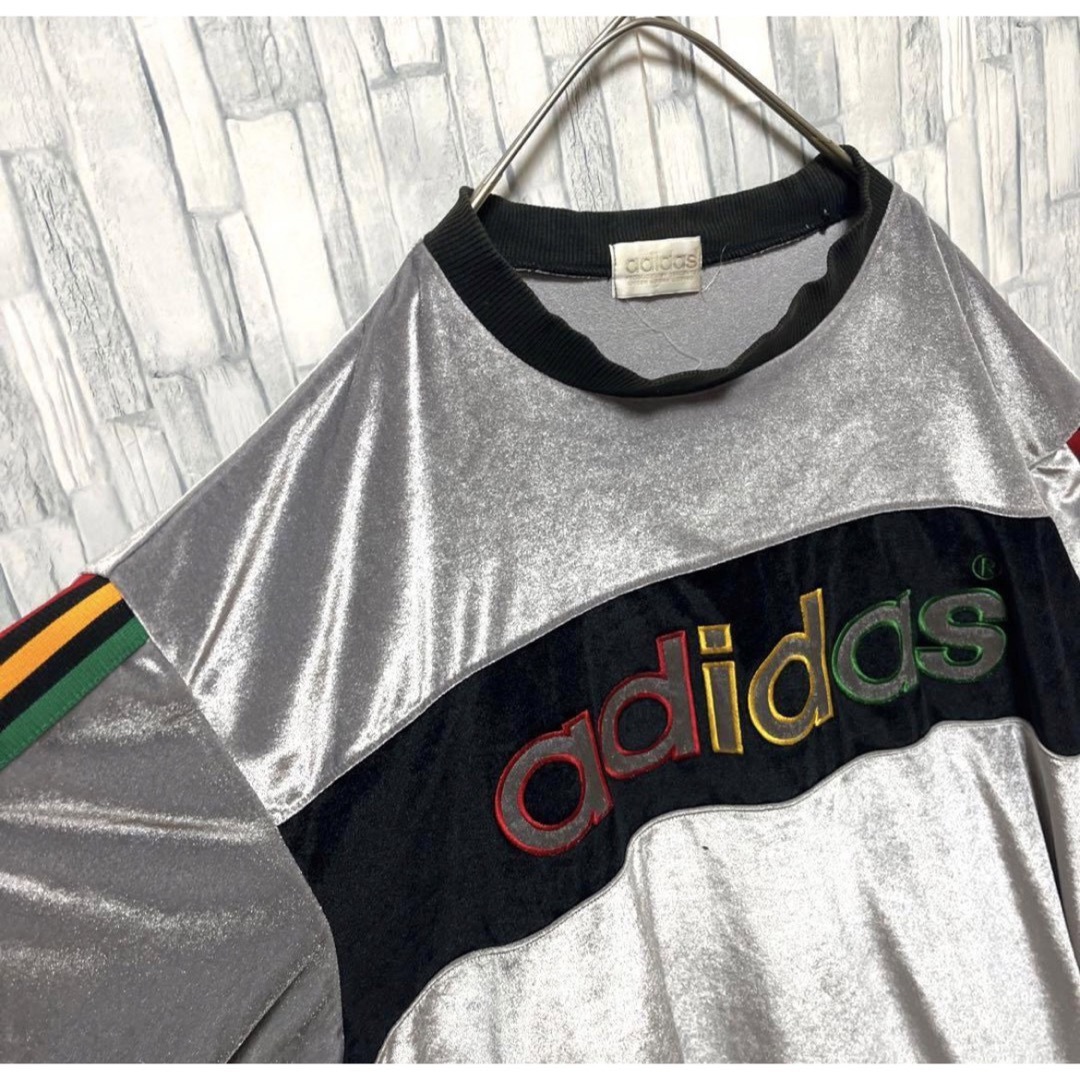 adidas(アディダス)のアディダス ベロア リンガーネックＴシャツ シルバー XL 半袖 刺繍ロゴ80s メンズのトップス(Tシャツ/カットソー(半袖/袖なし))の商品写真