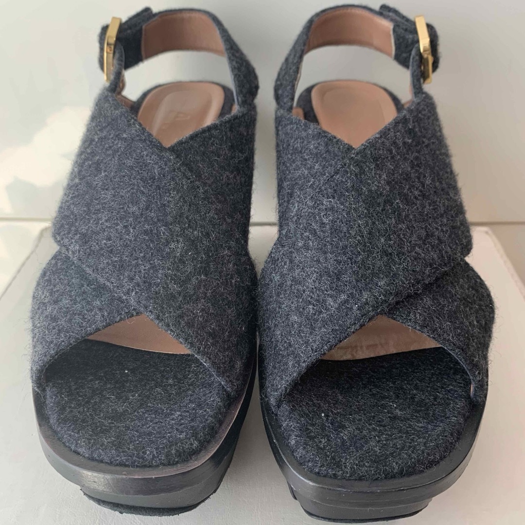 Marni(マルニ)のマルニ　ブラックウール　厚底　サンダル レディースの靴/シューズ(サンダル)の商品写真