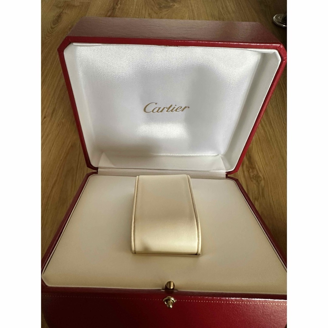 Cartier(カルティエ)のCartier カルティエ 時計　ケース　赤 レディースのファッション小物(腕時計)の商品写真