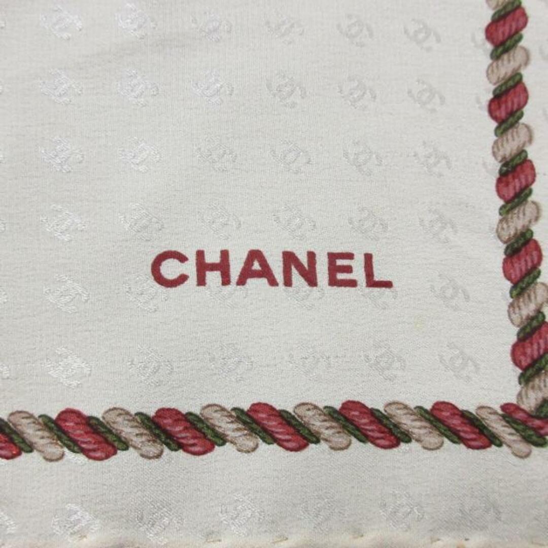 CHANEL(シャネル)のCHANEL(シャネル) スカーフ ベージュ×レッド×グリーン レディースのファッション小物(バンダナ/スカーフ)の商品写真