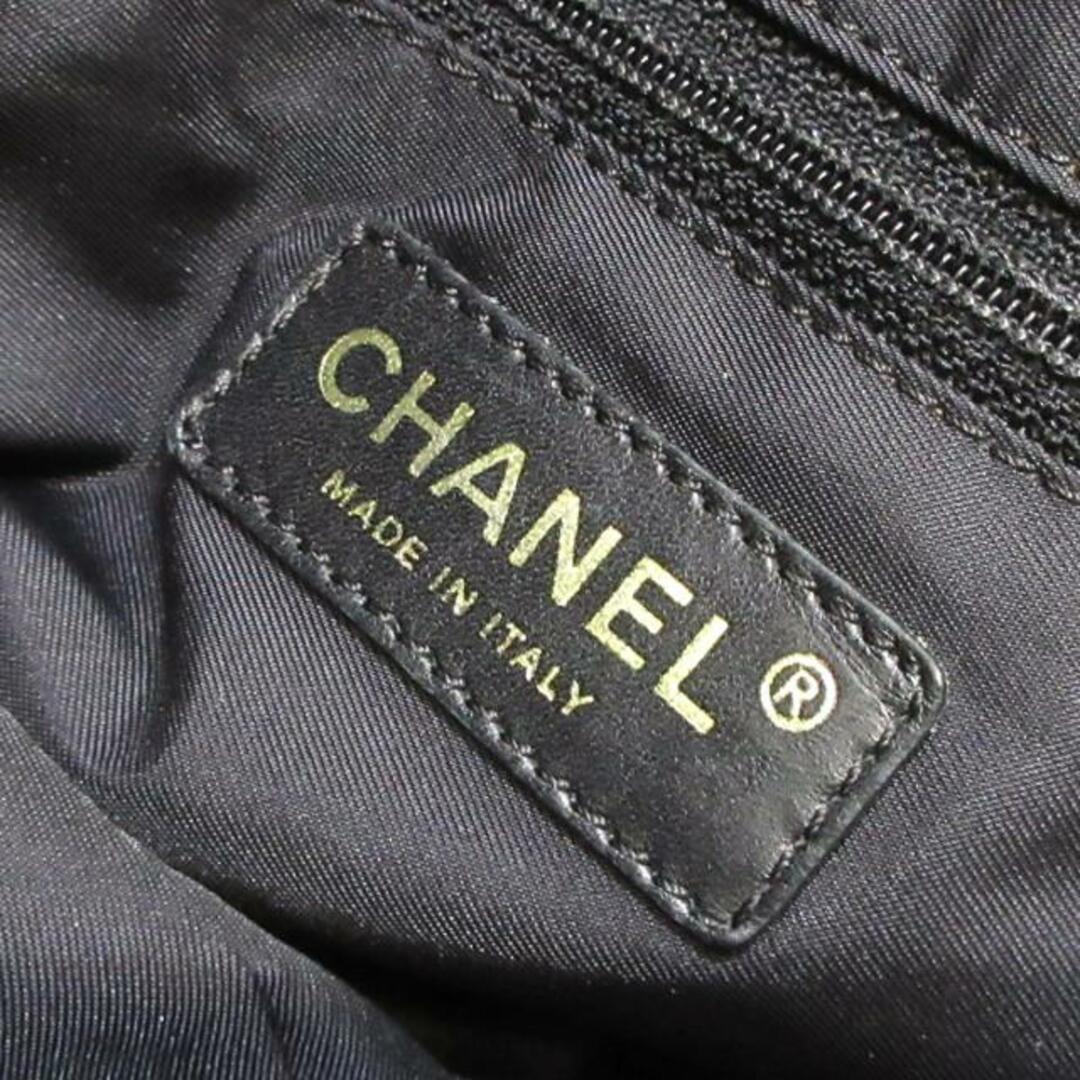 CHANEL(シャネル)のCHANEL(シャネル) トートバッグ レディース ニュートラベルライントートMM A15991 黒 ナイロンジャガード×レザー レディースのバッグ(トートバッグ)の商品写真