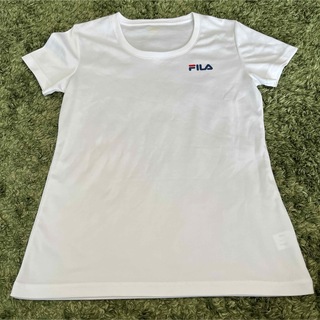 フィラ(FILA)のカラー···ホワイト  レディース☆Tシャツ☆Lサイズ☆L表示ですが、小さめです(Tシャツ(半袖/袖なし))