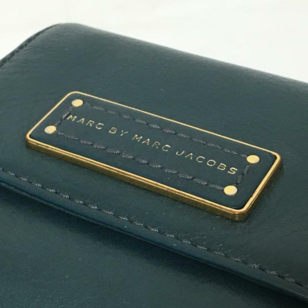 MARC BY MARC JACOBS(マークバイマークジェイコブス)のMARC BY MARC JACOBS(マークバイマークジェイコブス) 3つ折り財布 - M0001207B ダークグリーン レザー レディースのファッション小物(財布)の商品写真
