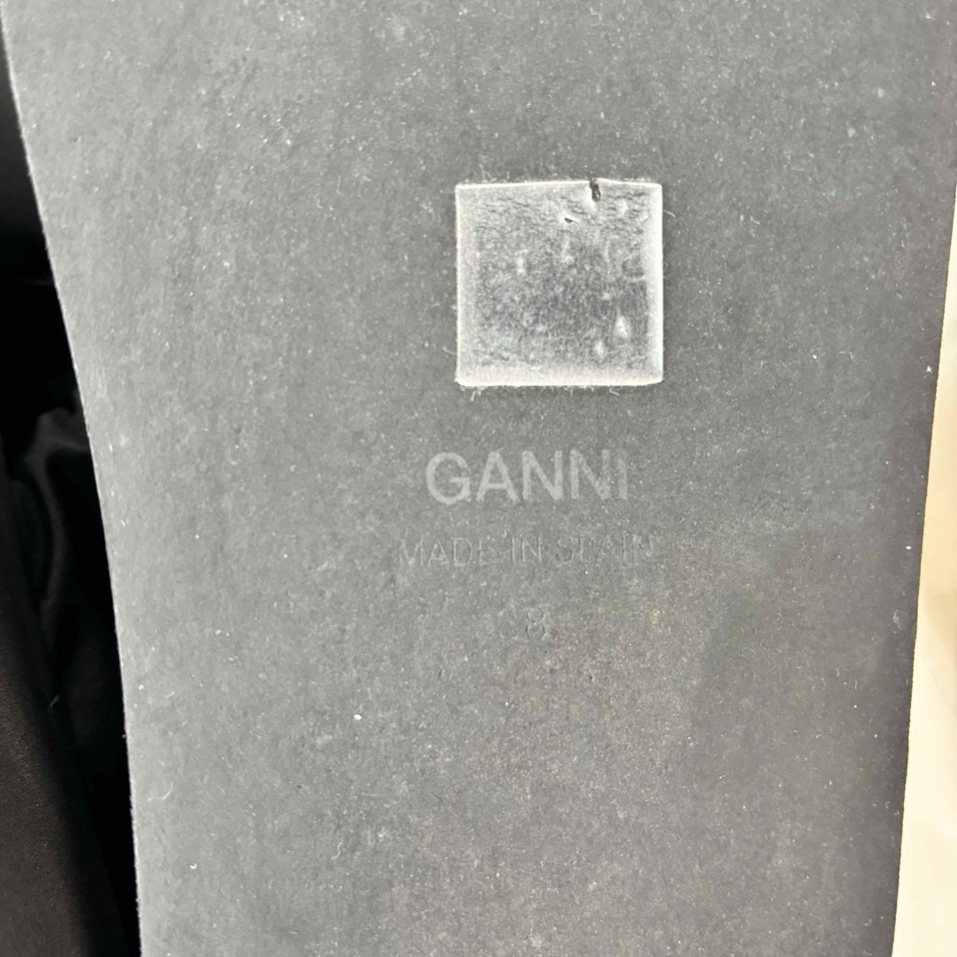 GANNI ブラック　フリル　厚底　サンダル レディースの靴/シューズ(サンダル)の商品写真