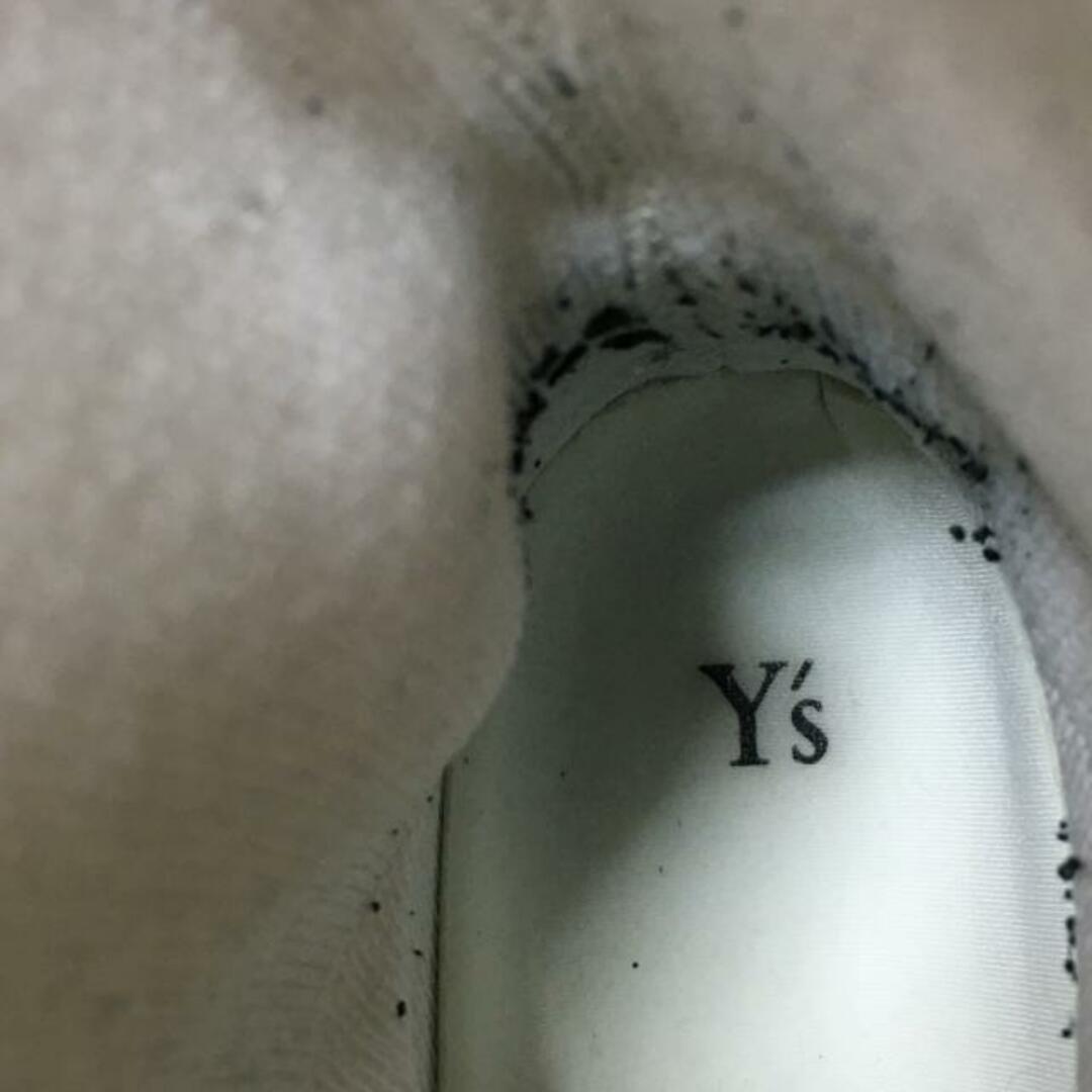 Y's(ワイズ)のY's(ワイズ) ショートブーツ レディース - アイボリー×ダークグレー ソックスブーツ ポリエステル×合皮×ナイロン レディースの靴/シューズ(ブーツ)の商品写真