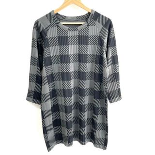 プリーツプリーズイッセイミヤケ(PLEATS PLEASE ISSEY MIYAKE)のPLEATS PLEASE(プリーツプリーズ) ワンピース サイズ4 XL レディース - グレー×黒 長袖/ひざ丈/プリーツ/チェック柄(その他)