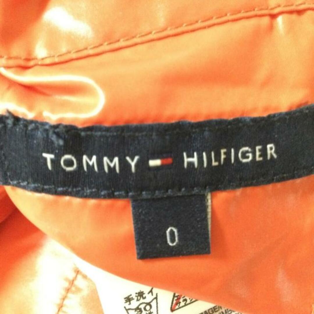 TOMMY HILFIGER(トミーヒルフィガー)のTOMMY HILFIGER(トミーヒルフィガー) ダウンベスト サイズ0 XS レディース - アイボリー×オレンジ ジップアップ/リバーシブル/冬 レディースのジャケット/アウター(ダウンベスト)の商品写真