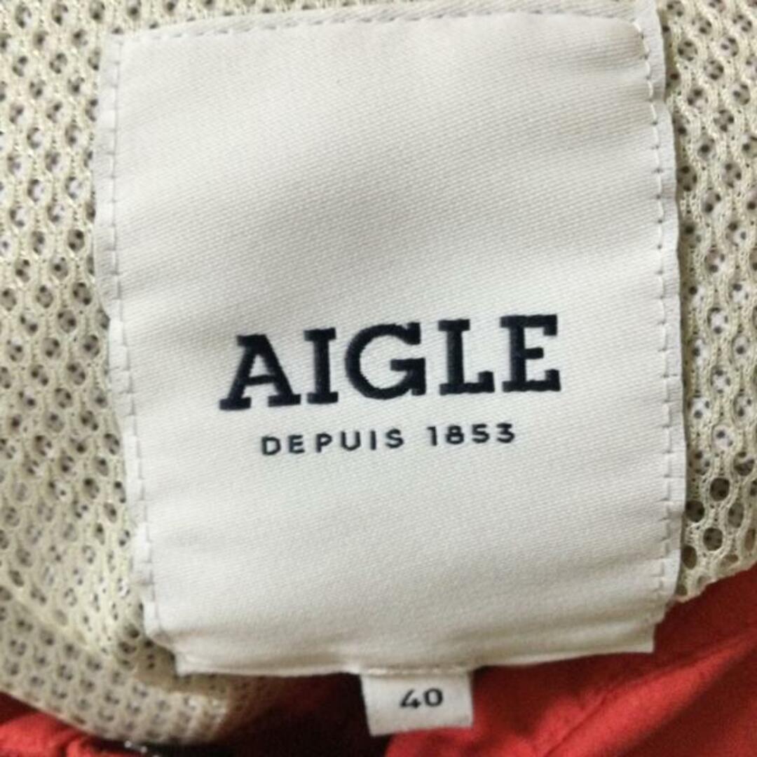 AIGLE(エーグル)のAIGLE(エーグル) コート サイズ40 M レディース - レッド 長袖/春/秋 レディースのジャケット/アウター(その他)の商品写真