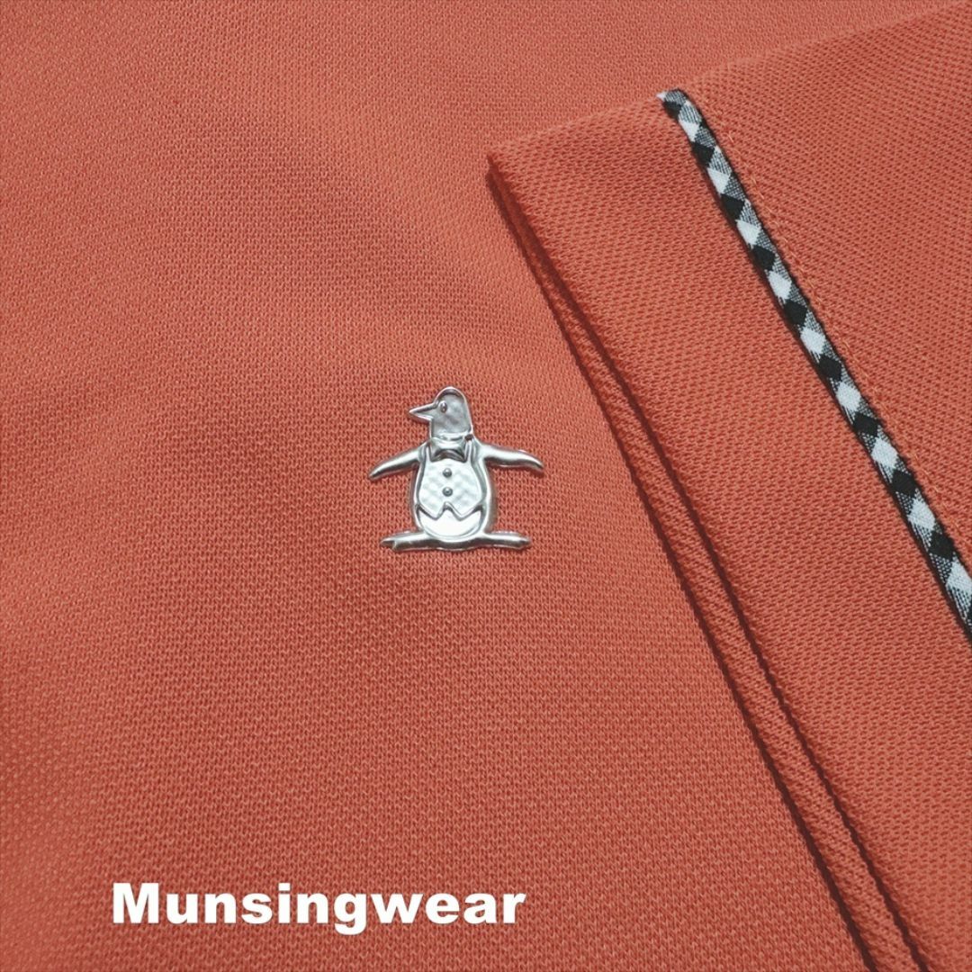 Munsingwear(マンシングウェア)の【Munsingwear】マンシングウエア メタリックロゴ ポロシャツ レディースのトップス(ポロシャツ)の商品写真